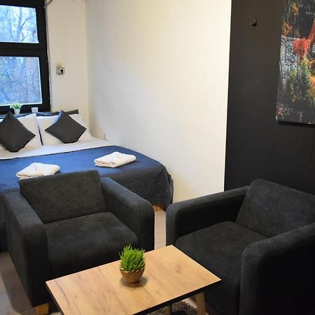 M - Square Private Rooms Skopje Exteriér fotografie