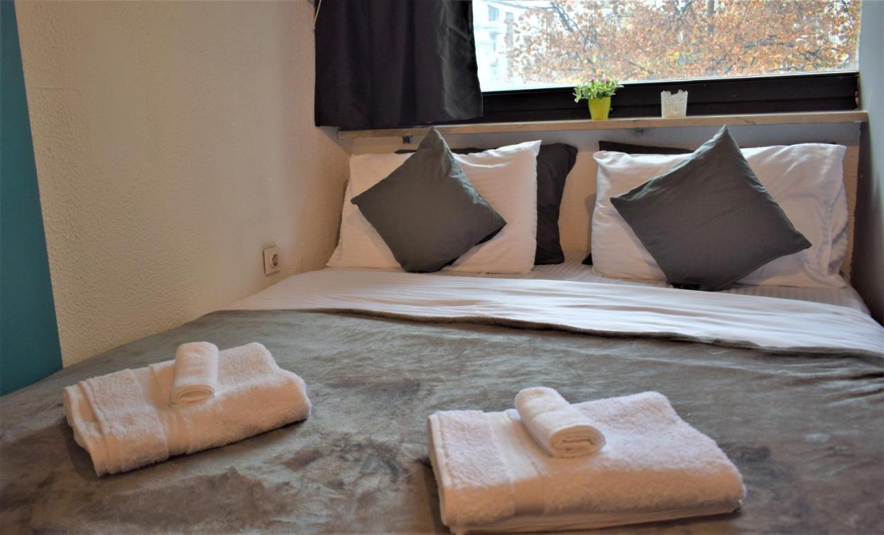 M - Square Private Rooms Skopje Exteriér fotografie
